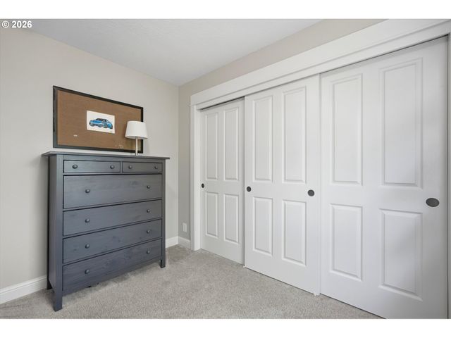 11037 Se RIMROCK Dr, Happy Valley, OR 97086