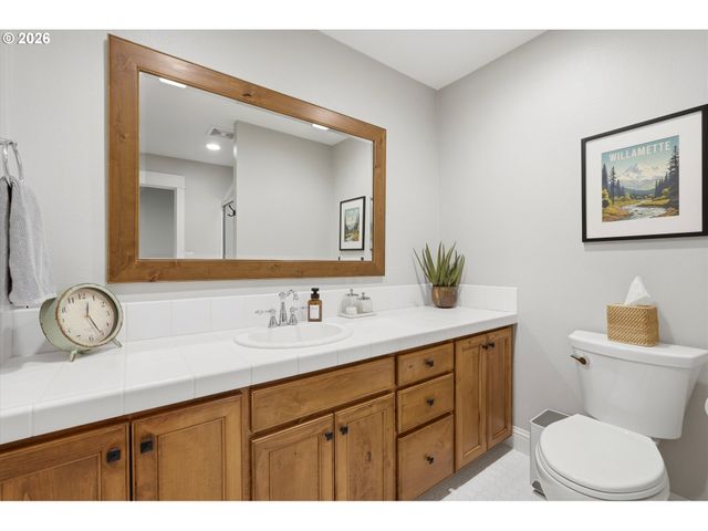 11037 Se RIMROCK Dr, Happy Valley, OR 97086
