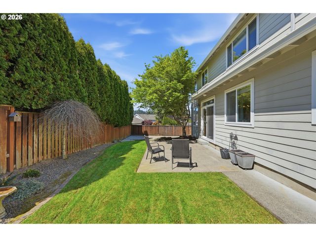 11037 Se RIMROCK Dr, Happy Valley, OR 97086