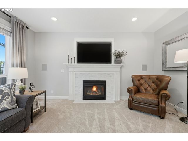11037 Se RIMROCK Dr, Happy Valley, OR 97086