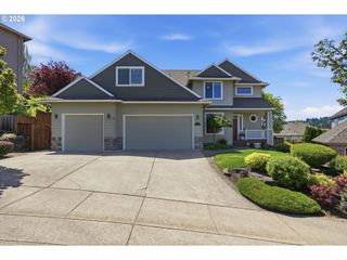 11037 Se RIMROCK Dr, Happy Valley, OR 97086