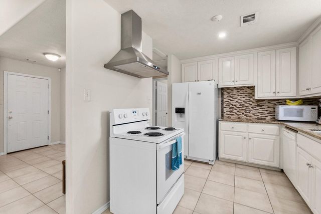 16305 Many Trees Lane, Conroe, TX 77302