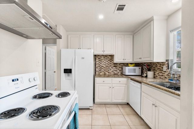 16305 Many Trees Lane, Conroe, TX 77302