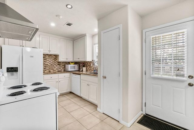 16305 Many Trees Lane, Conroe, TX 77302