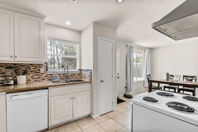 16305 Many Trees Lane, Conroe, TX 77302
