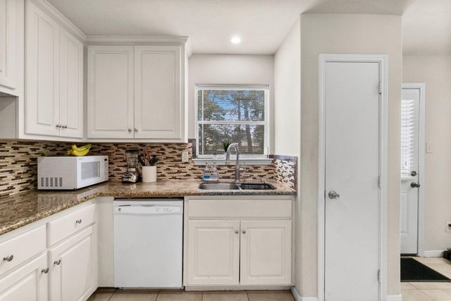 16305 Many Trees Lane, Conroe, TX 77302
