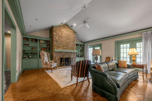 105 Old Farm Road, Richmond, KY 40475