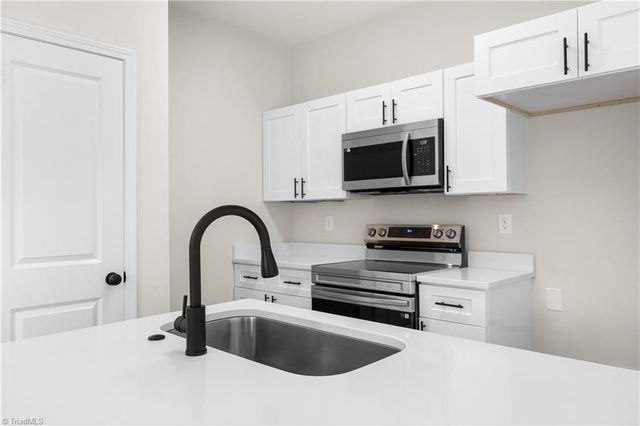 537 Flint Avenue, High Point, NC 27260