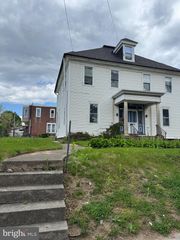 301 W OLNEY AVE, Philadelphia, PA 19120