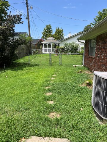 9022 E 30 Street, Tulsa, OK 74129