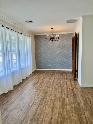 9022 E 30 Street, Tulsa, OK 74129