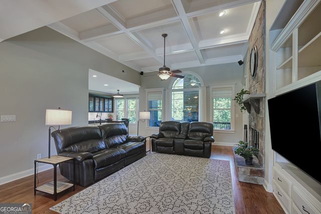 221 Chasewood Lane, Senoia, GA 30276