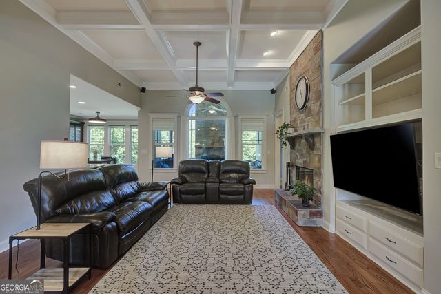 221 Chasewood Lane, Senoia, GA 30276