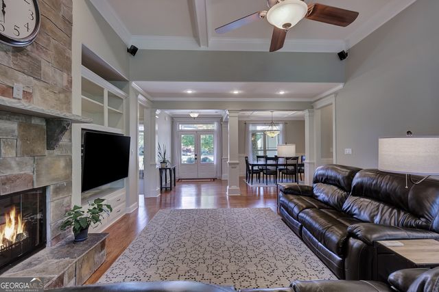 221 Chasewood Lane, Senoia, GA 30276