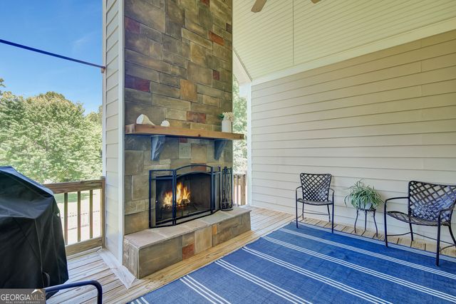 221 Chasewood Lane, Senoia, GA 30276