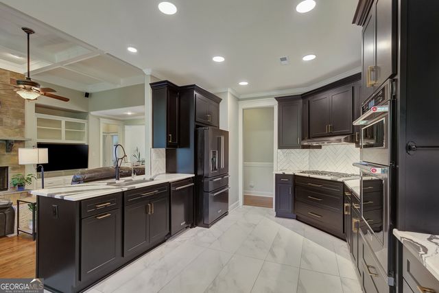 221 Chasewood Lane, Senoia, GA 30276