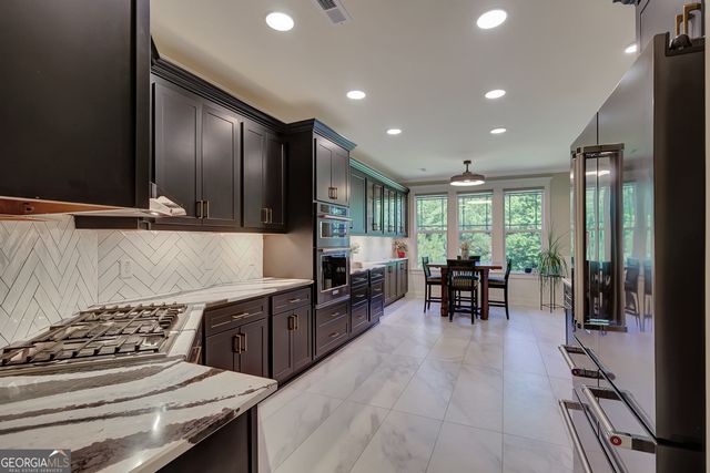 221 Chasewood Lane, Senoia, GA 30276