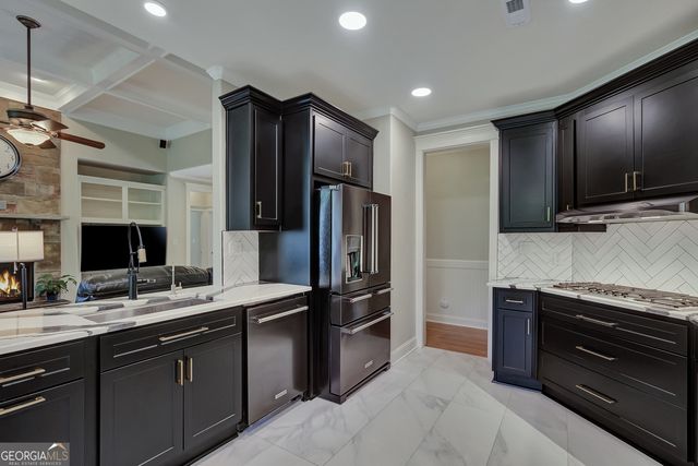 221 Chasewood Lane, Senoia, GA 30276
