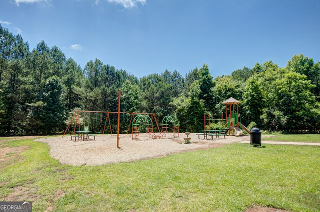 221 Chasewood Lane, Senoia, GA 30276