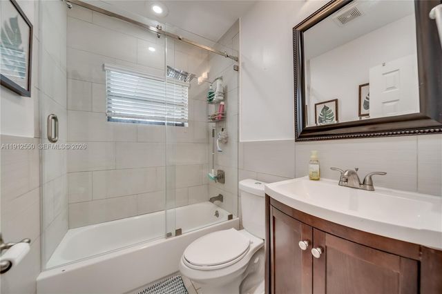 7440 Fillmore Street, Hollywood, FL 33024