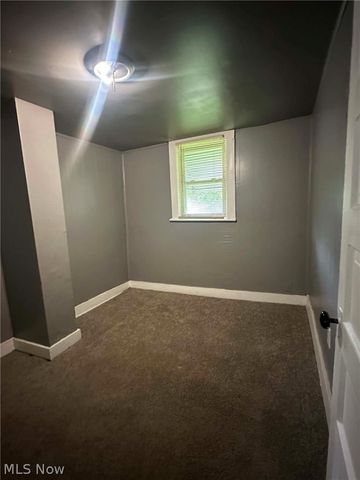 4263 E 163 Street, Cleveland, OH 44128
