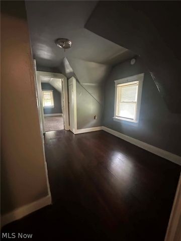 4263 E 163 Street, Cleveland, OH 44128