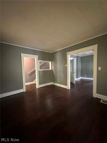 4263 E 163 Street, Cleveland, OH 44128