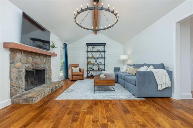 285 Seventeenth Fairway, Roswell, GA 30076