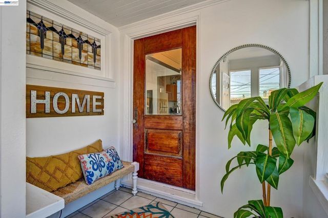 1047 Hanover, Daly City, CA 94014