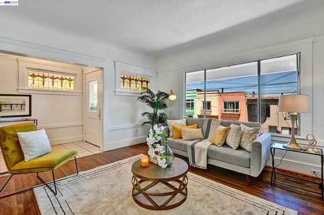 1047 Hanover, Daly City, CA 94014