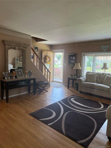 52 Kime Avenue, North Babylon, NY 11703
