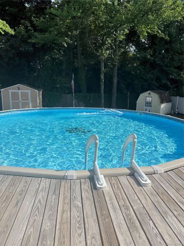 52 Kime Avenue, North Babylon, NY 11703