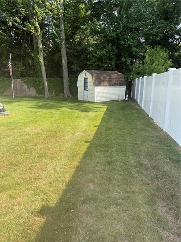 52 Kime Avenue, North Babylon, NY 11703