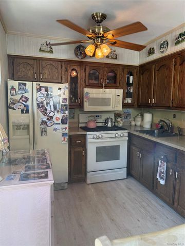 52 Kime Avenue, North Babylon, NY 11703