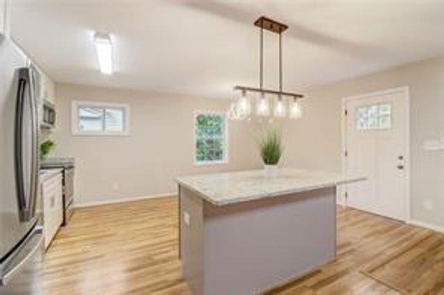 1101 White Oak Avenue, Atlanta, GA 30310