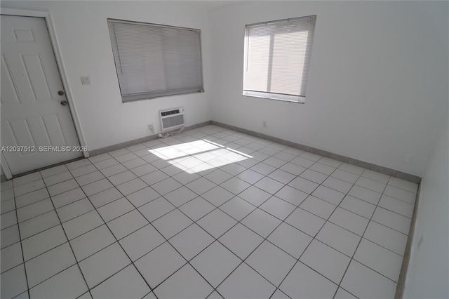 59 NW 37th Street 5, Oakland Park, FL 33309