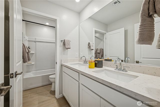 9816 Ferns Loop SE, Yelm, WA 98597