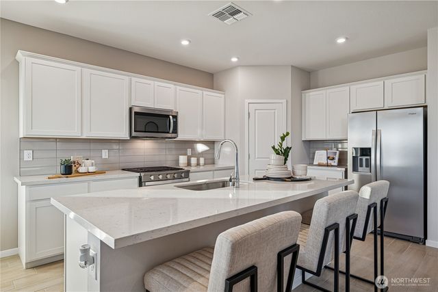 9816 Ferns Loop SE, Yelm, WA 98597