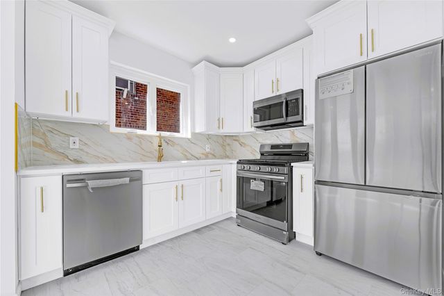 5618 Sylvan Avenue, Bronx, NY 10471