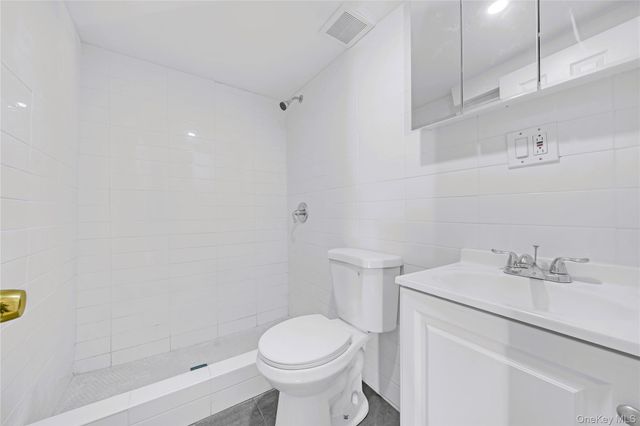 5618 Sylvan Avenue, Bronx, NY 10471