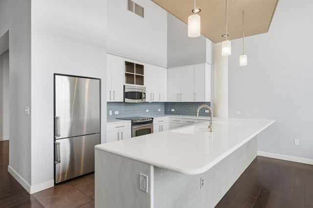 2600 W 7th Street 1827, Fort Worth, TX 76107