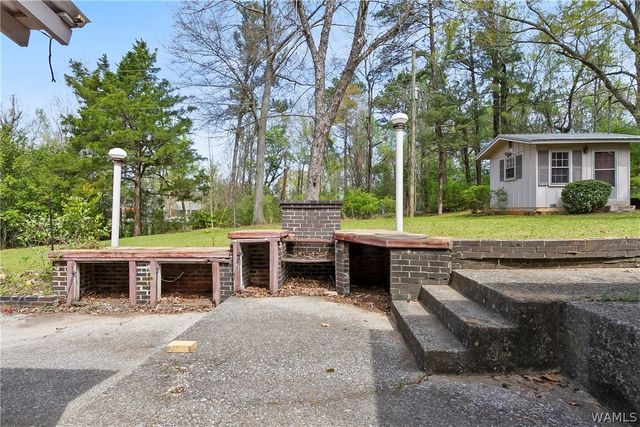 2210 Lavera Drive, Tuscaloosa, AL 35404