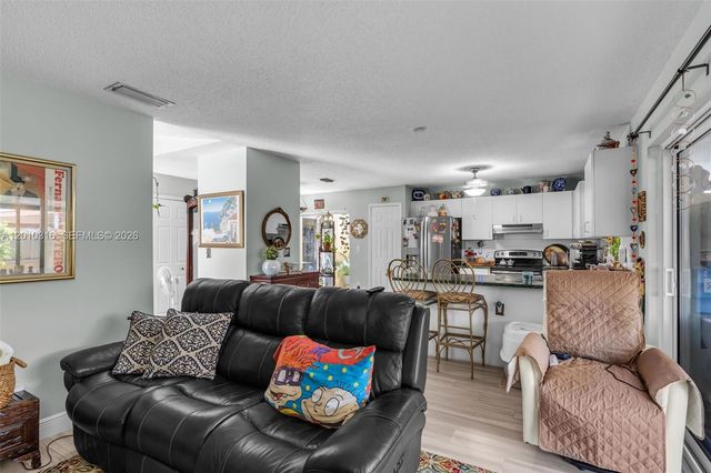 12304 NW 8th Ter, Miami, FL 33182