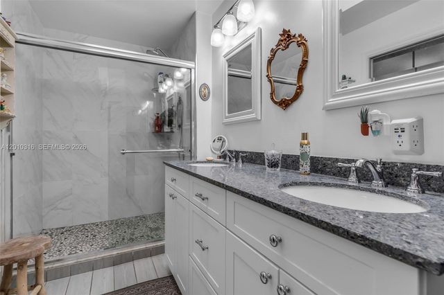 12304 NW 8th Ter, Miami, FL 33182