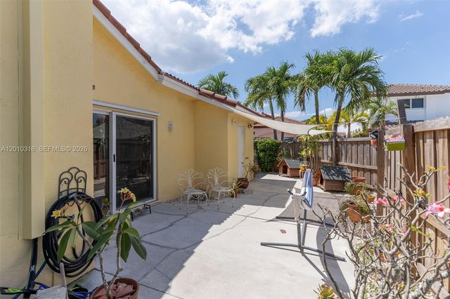 12304 NW 8th Ter, Miami, FL 33182
