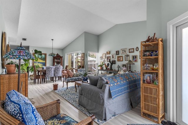 12304 NW 8th Ter, Miami, FL 33182