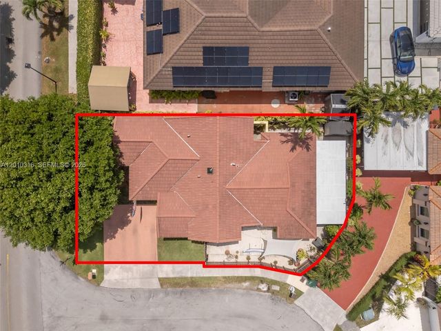12304 NW 8th Ter, Miami, FL 33182