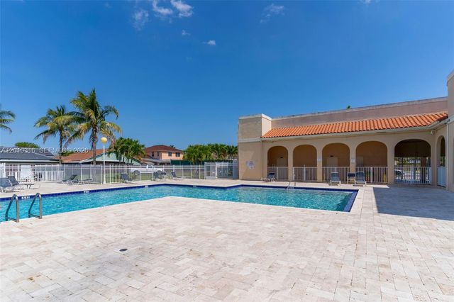 12304 NW 8th Ter, Miami, FL 33182