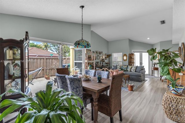 12304 NW 8th Ter, Miami, FL 33182