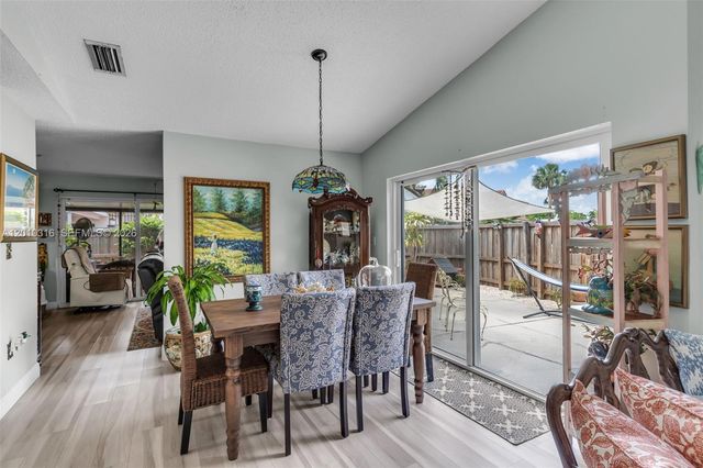 12304 NW 8th Ter, Miami, FL 33182
